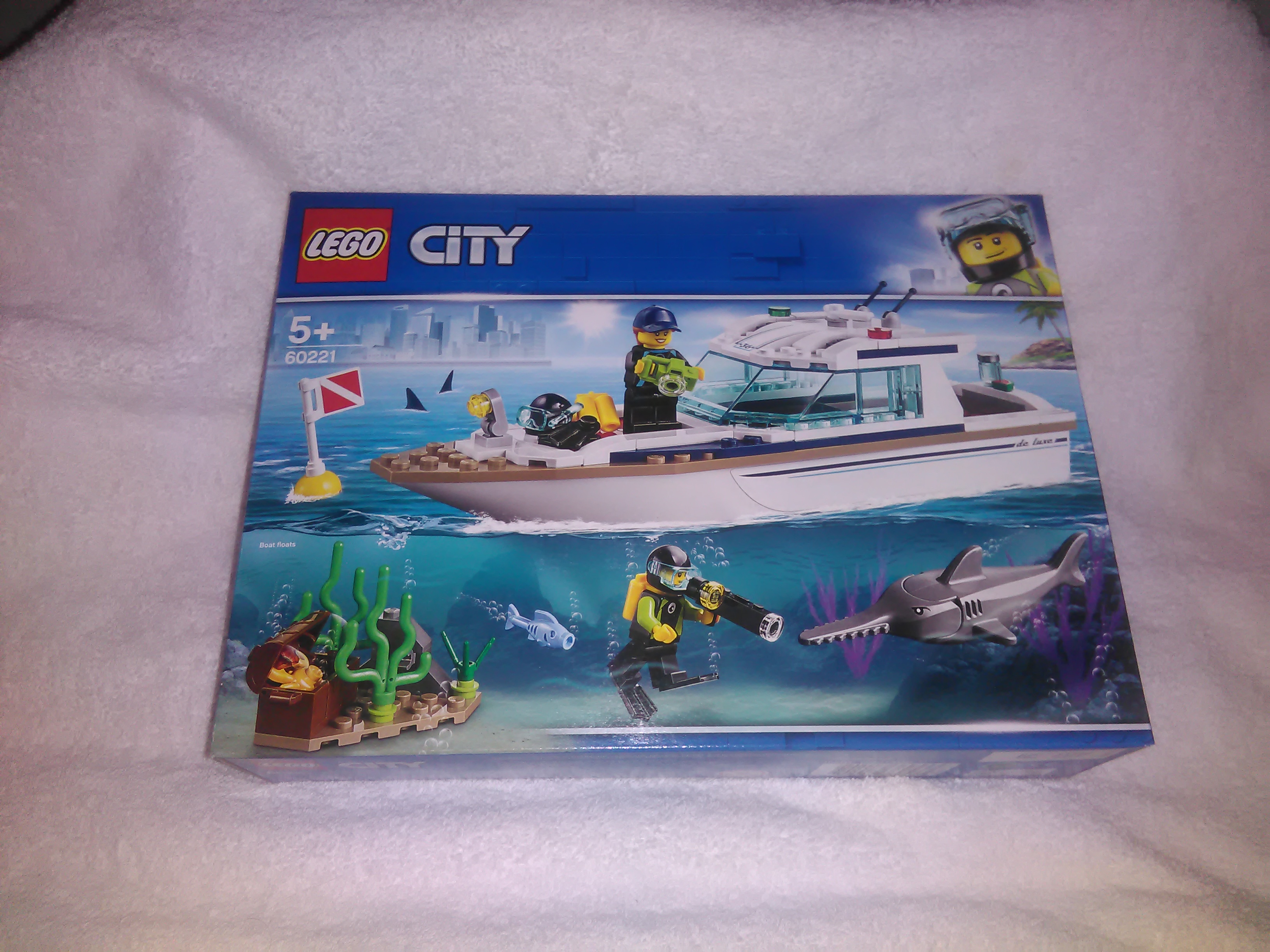 Diving Yacht image 0